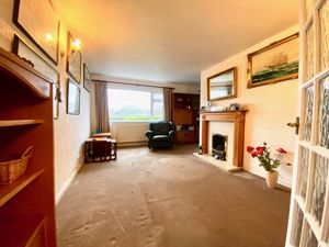 Lounge- click for photo gallery